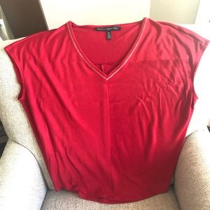 White House Black Market v-neck red size XS